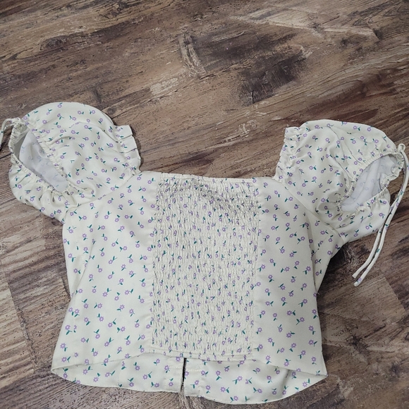 Princess Polly Womens Allyson Yellow Floral Puff Sleeve Cropped Top - Picture 2 of 4